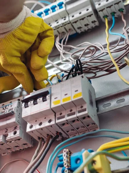 Nova caixa de distribuição - Império Soluções Elétricas